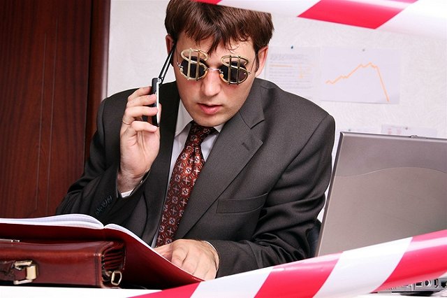 В Первоуральске мошенник обманул трех пенсионерок на 360 тысяч рублей