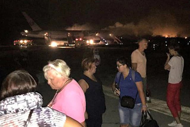 Авиакомпания Orenair премирует летчиков, спасших самолет с пассажирами