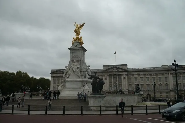 Один из российских миллиардеров уехал с семьей в Лондон