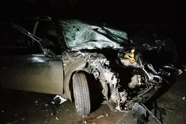 На дублере Сибирского тракта автомобиль «перепрыгнул» через газон и устроил ДТП