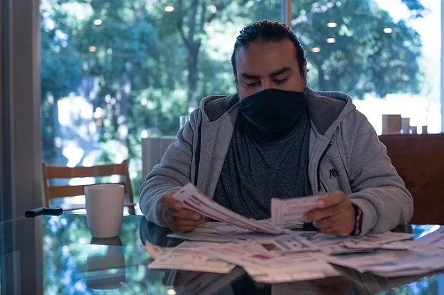 Екатеринбургских пенсионеров начали обманывать на фоне введения единого тарифа на электроэнергию