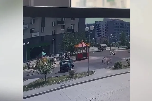 В Екатеринбурге воспитатели забыли на жаре двухлетнюю девочку