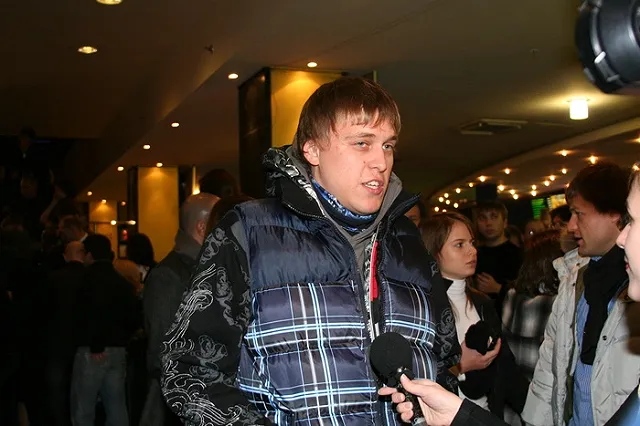 Уральский шоумен, бывший лицом ТНТ, рассказал Дудю о новой карьере в США