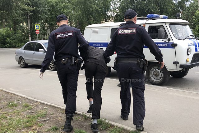 На Новой Сортировке массово задержали попрошаек, выходивших на дороги