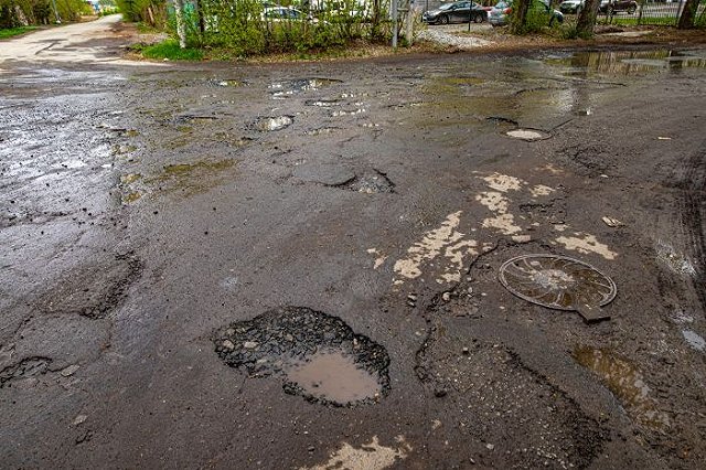 В Свердловской области украли 48 млн, выделенных на содержание автомобильных дорог