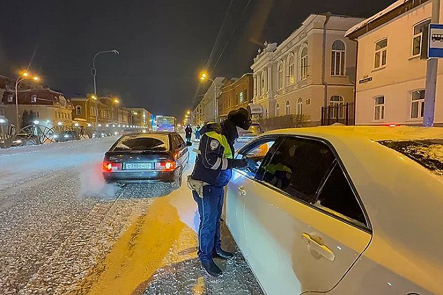 «И столько же пьяных». За три дня проверок в Екатеринбурге задержали более 20 водителей без прав