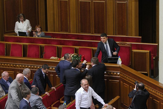 «Встаем с колен»: Киев убеждает Москву, что Россия не выживет без Украины