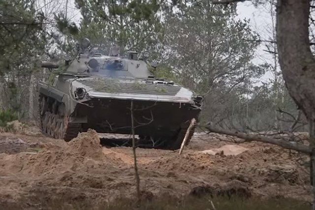 Шойгу отметил рост военной угрозы со стороны НАТО у западных границ РФ