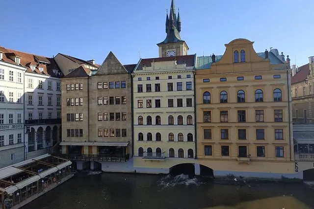 В парламенте Чехии поддержали запрет на въезд россиян в ЕС