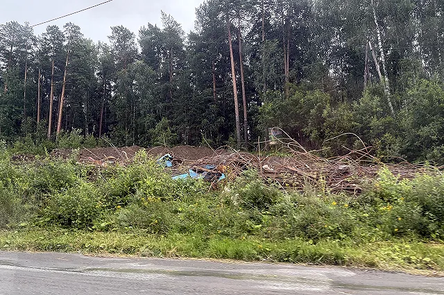 При въезде в Екатеринбург больше нет легендарной стелы