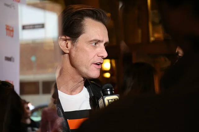 Джим Керри удалился из Facebook из-за России