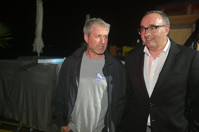 The Sun узнала об отказе Абрамовича от инвестиционной визы в Британию