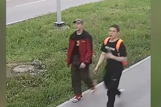 Вандала, который изрисовал фасад памятника архитектуры 19 века в Екатеринбурге, опознали по видео