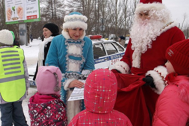 ГИБДД Екатеринбурга поздравила водителей с Новым годом