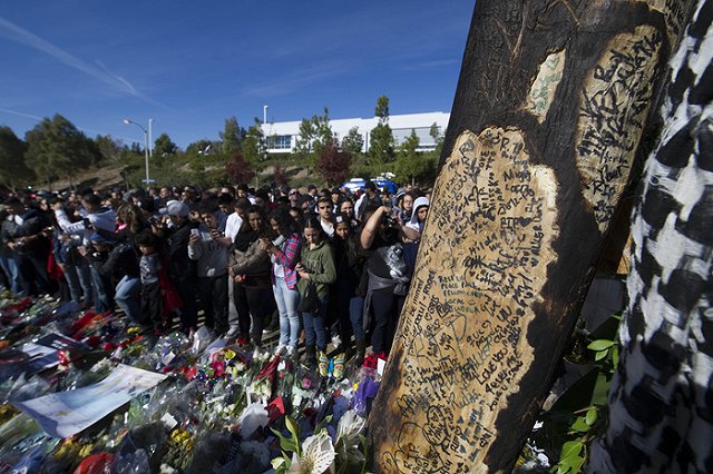 Porsche отказалась признать вину в гибели актера Пола Уокера