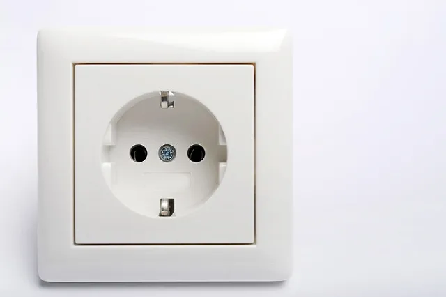 Мужчина решил зарядить смартфон на сцене Бродвейской постановки