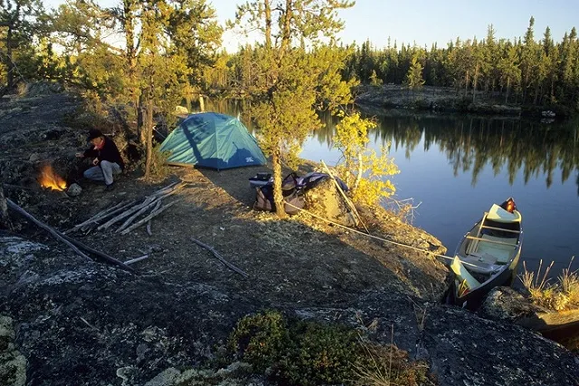 «Подцепить можно что угодно». Вирусолог об опасностях, подстерегающих на отдыхе