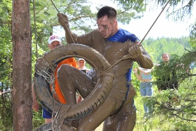 «НАПРОЛОМ — 2017»: новолялинские пожарные стали победителями экстремальной гонки