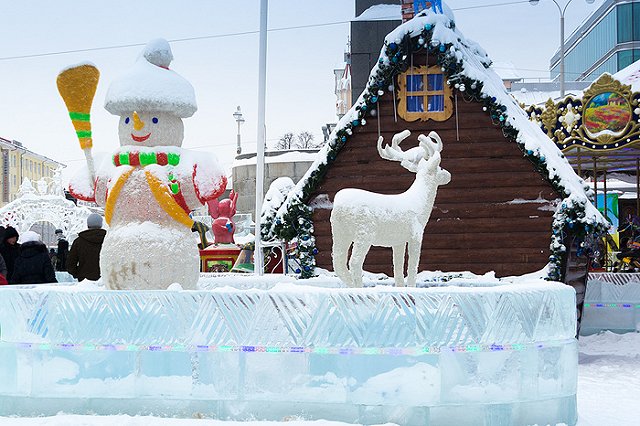 В этом году в Ледовом городке поставят композицию в честь ЭКСПО-2025