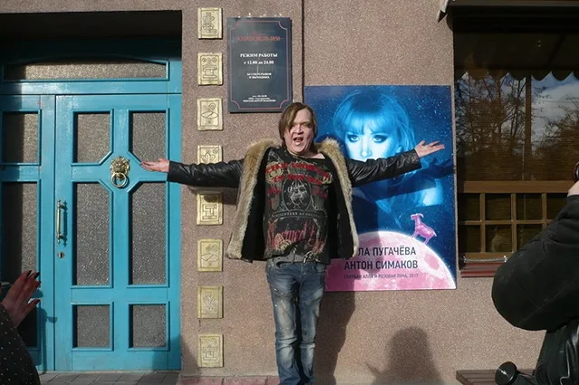 Умер Антон Симаков