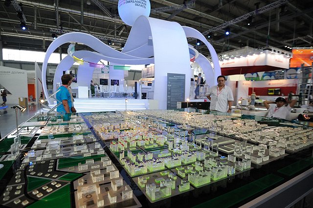 В Академическом экспериментальный дом без батарей согрелся первым