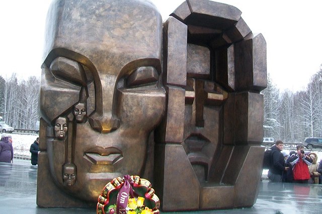 Завтра бесплатные автобусы будут ходить к мемориалу жертв политических репрессий