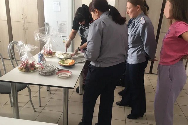 Кондитерский конкурс-выставка «Сладкая королева» прошел в учреждении свердловского ГУФСИН