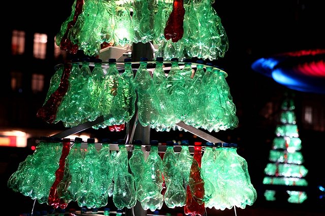 В Екатеринбурге к Новому году создадут «лес» из эко-елок