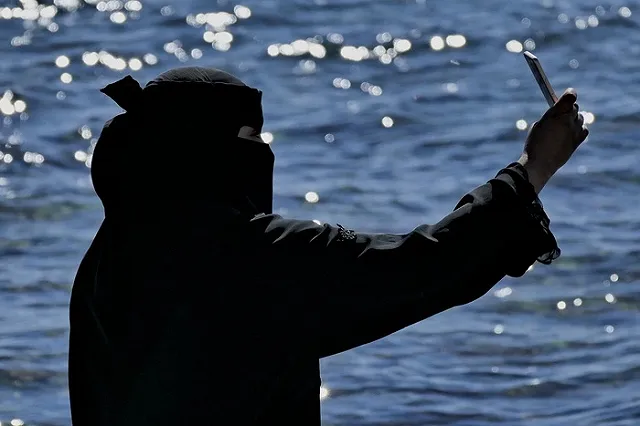 В Афганистане ввели обязательное ношение бурки для женщин