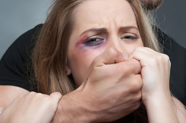 Участница шоу «Битвы экстрасенсов» предупредила екатеринбуржцев о маньяке