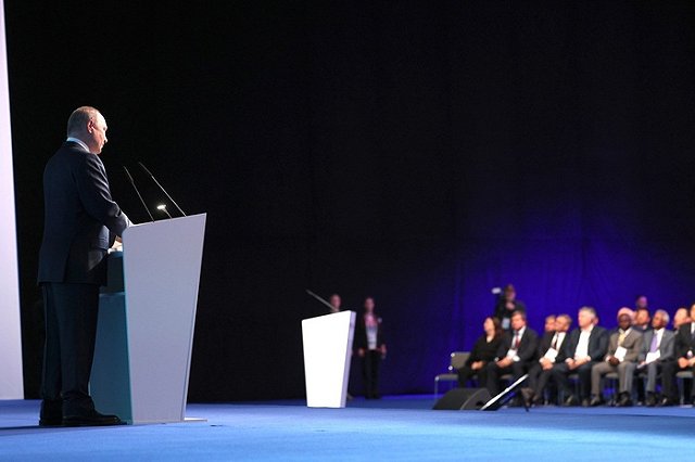 Путин 4 ноября может объявить о своем выдвижении на новый президентский срок