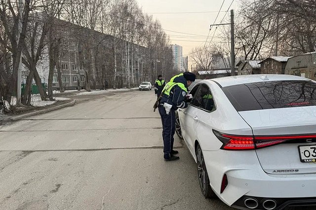 «Небезопасная дорога». Госавтоинспекция Екатеринбурга подвела итоги праздничного уикэнда