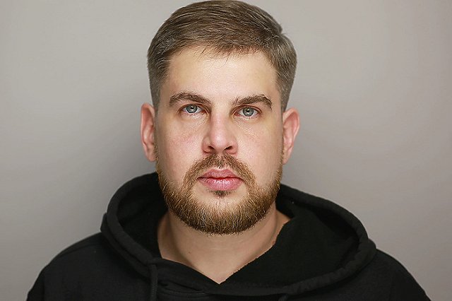 Актер из сериалов «СашаТаня» и «Универ» погиб на СВО