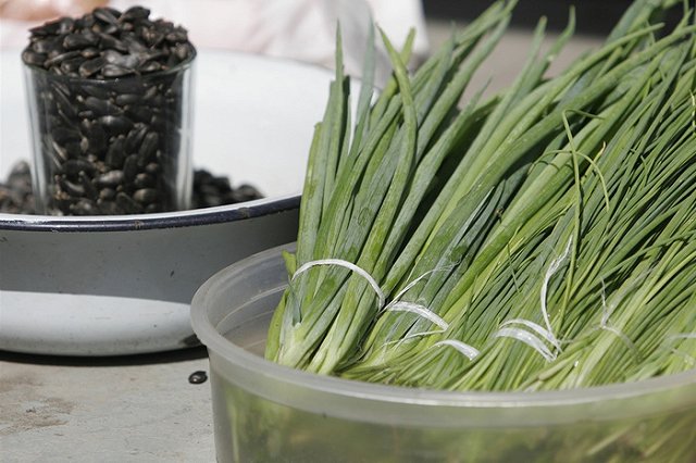 СМИ узнали о планах признать поедание санкционных продуктов преступлением