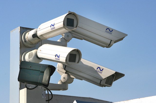 На трассах Екатеринбурга устанавливают камеры, которые не видят антирадары