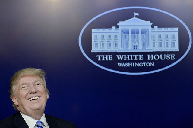 Представитель ИГ обозвал Трампа идиотом