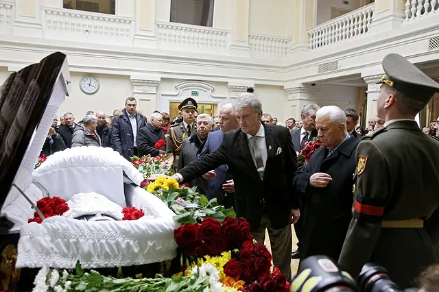 Кравчук: Россия исчезнет через год, если оккупирует Украину