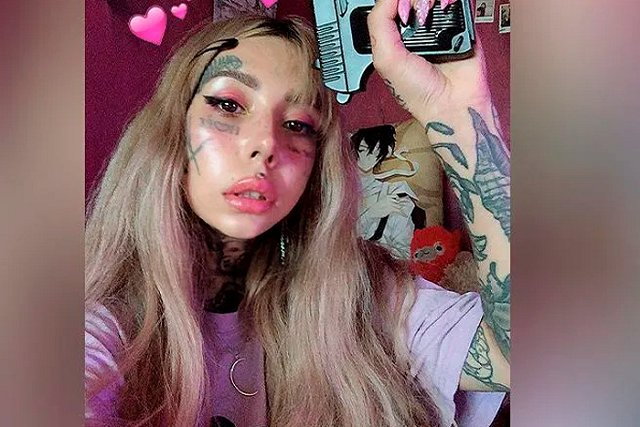 Известную российскую порноактрису зарезали в Петербурге