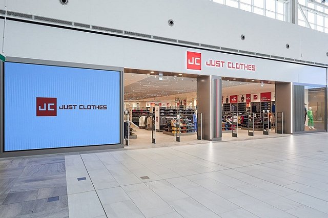 Не LIME. В «Гринвиче» вместо ушедшего Uniqlo открывается магазин российского бренда