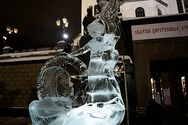 «До первой звезды нельзя». Открылся фестиваль ледовой скульптуры «Вифлеемская звезда»