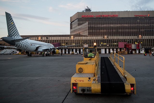 В Шереметьево застряли сотни загранпаспортов с оформленными визами