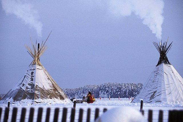 МЧС готовит пункты для эвакуации населения в охваченном аномальным морозом ЯНАО