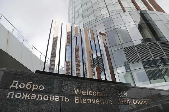 Любуемся пасмурным Екатеринбургом с башни «Исеть»