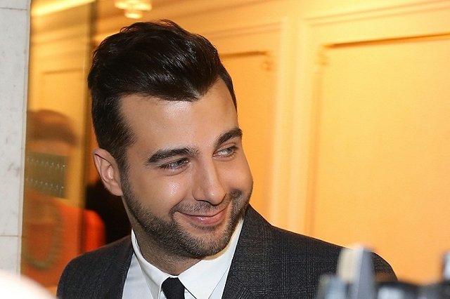 Ургант высмеял Антона Шипулина, которого дети ждали 40 минут на морозе