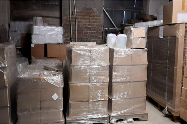 Свердловский бизнесмен, чей антисептик убил несколько человек, отделался штрафом