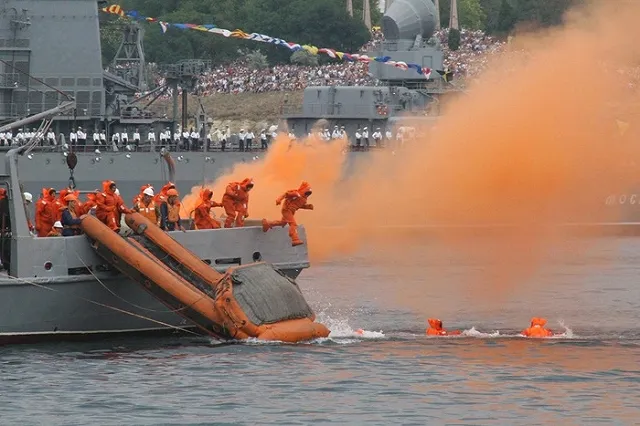 Киев пообещал посадить посетивших Крым французских депутатов