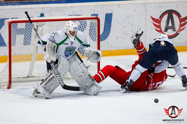 «Автомобилист» вышел в плей-офф КХЛ