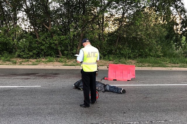 В ГИБДД рассказали подробности ДТП, где водитель насмерть сбил рабочего, уходя от погони