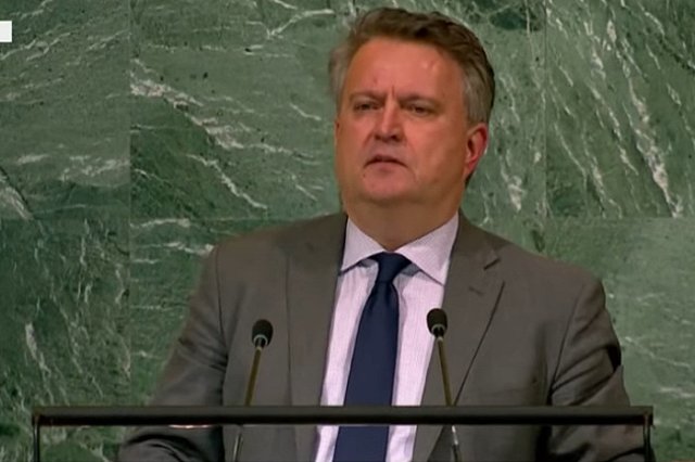 Украинский посол в ООН Кислица выложил фото флага США в желто-голубых тонах