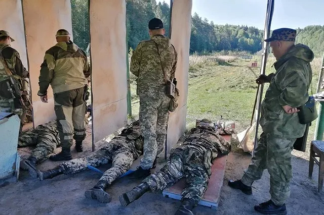 Снайперы свердловских СИЗО и колоний соревновались в стрельбе и беге